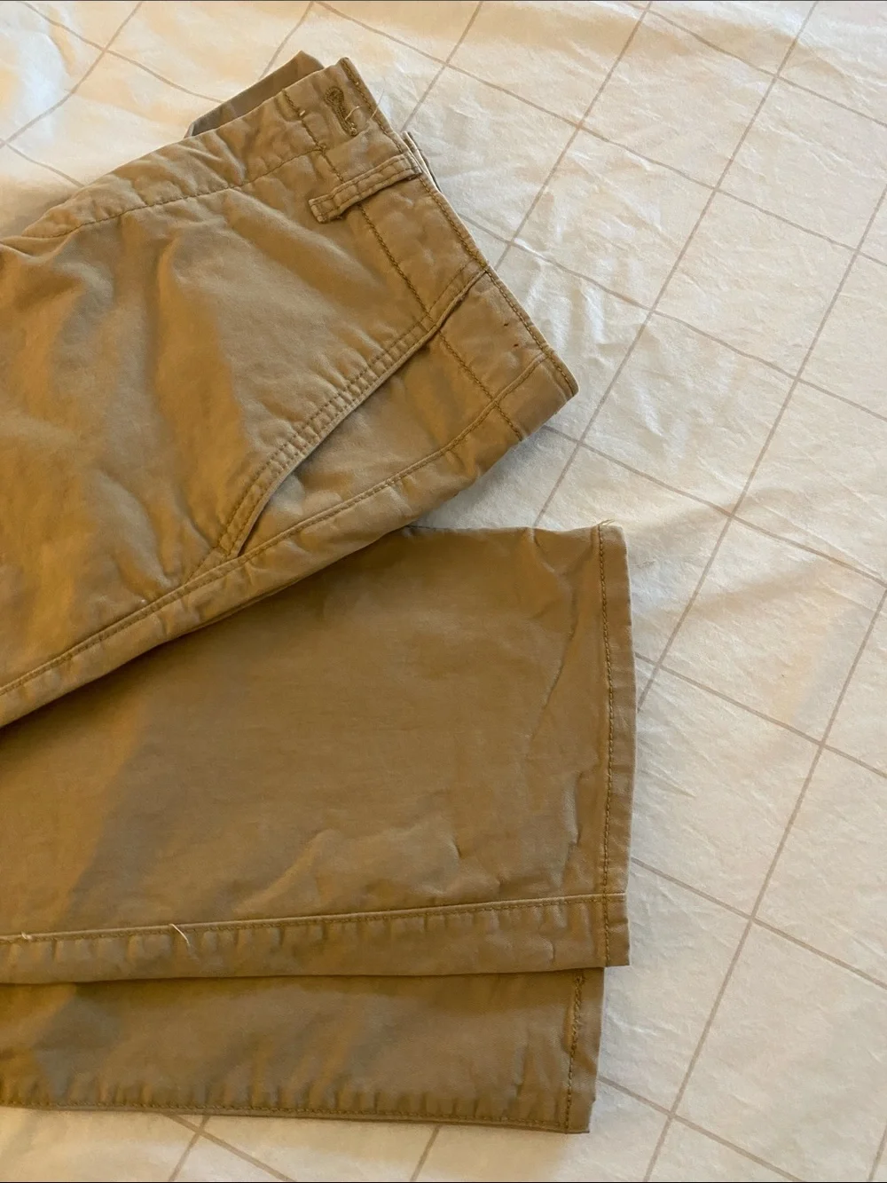 GAP classic khaki